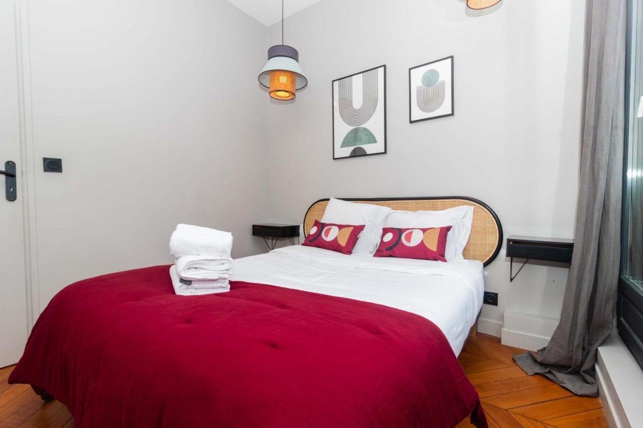 Apartment Center Of Paris By Studio Prestige Eksteriør bilde